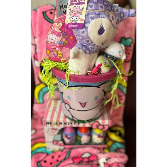 Hello kitty and friends Easter bundle 50 x70 tie-dye rainbow throw ,bowling set - Picture 7 of 8